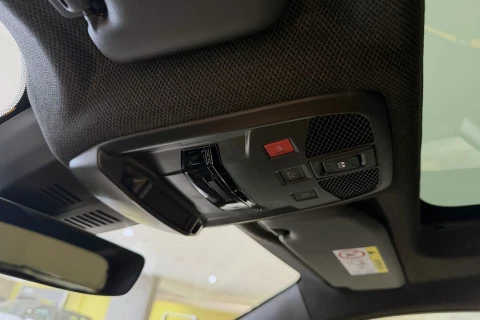 Jeep Avenger 1.2 eHybrid 4xe 145CV T. North Face
