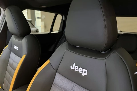 Jeep Avenger 1.2 eHybrid 4xe 145CV T. North Face