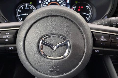 Mazda3 2.5L E-SKY G MHEV 103kW 6AT Centre-line
