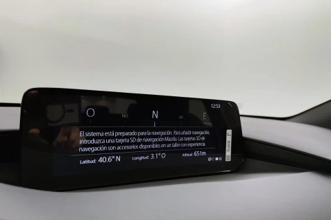 Mazda3 2.5L E-SKY G MHEV 103kW 6AT Centre-line