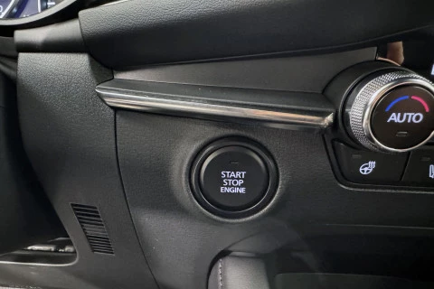 Mazda3 2.5L E-SKY G MHEV 103kW 6AT Centre-line