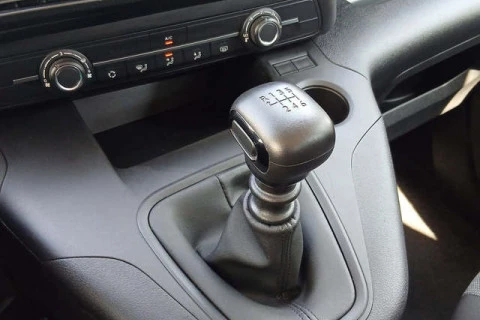 Peugeot Rifter Active Pack Business Standard BlueHDi 73 kW (100 CV)