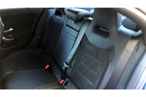 Mercedes-Benz CLA CLA 180