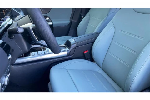 Mercedes-Benz GLA GLA 200 D