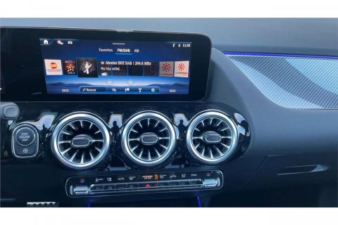 Mercedes-Benz GLA GLA 200 D