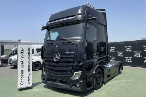 Mercedes-Benz Actros 1848LnRS