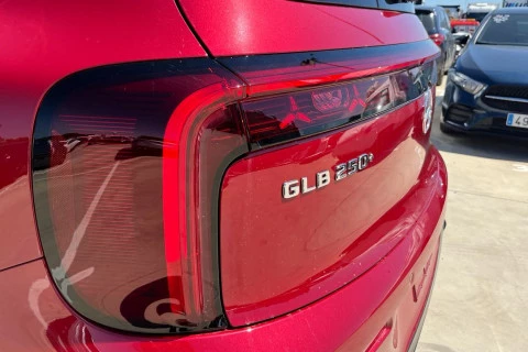 Mercedes-Benz GLB GLB 250+