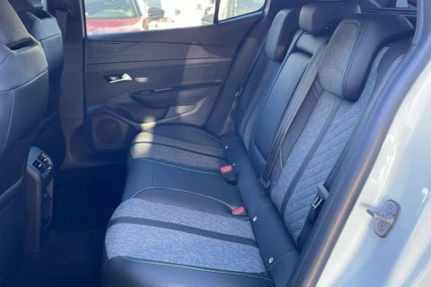 Peugeot 408 408 Allure Puretech 130 EAT8