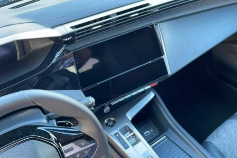 Peugeot 408 408 Allure Puretech 130 EAT8