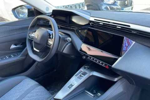 Peugeot 408 408 Allure Puretech 130 EAT8