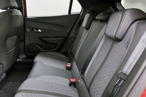 Peugeot e-2008 Eléctrico Allure 136 (100kW)