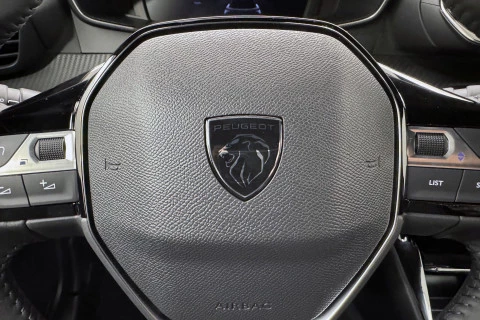 Peugeot e-2008 Eléctrico Allure 136 (100kW)
