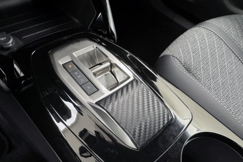Peugeot e-2008 Eléctrico Allure 136 (100kW)