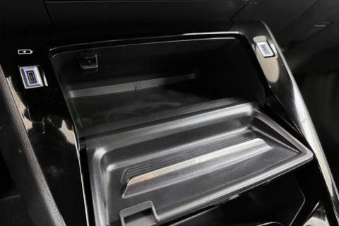 Peugeot e-2008 Eléctrico Allure 136 (100kW)