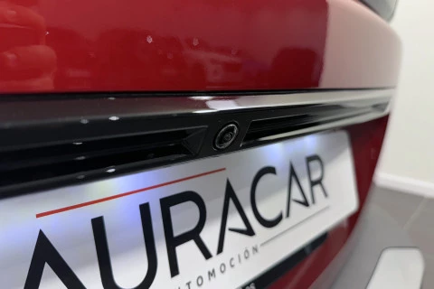 Peugeot e-2008 Eléctrico Allure 136 (100kW)