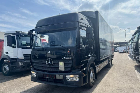 Mercedes-Benz Atego 1324 L