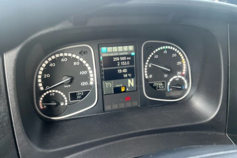 Mercedes-Benz Atego 1324 L