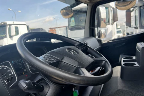 Mercedes-Benz Atego 1324 L