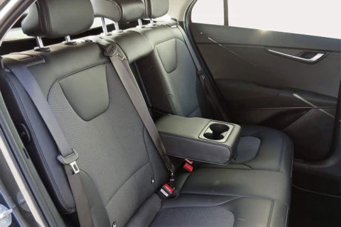 Kia Niro 1.6 GDi HEV 95kW (129CV) Drive