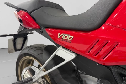 Moto Guzzi V100 Mandello 