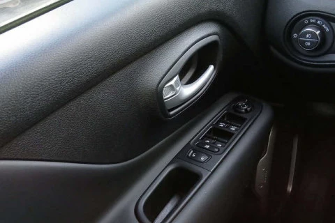 Jeep Renegade 1.5 MHEV eHybrid Summit DCT 96 kW (130 CV)