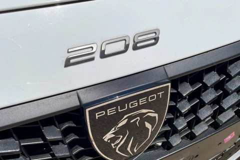 Peugeot 208 Edition HYBRID 110 eDCS6