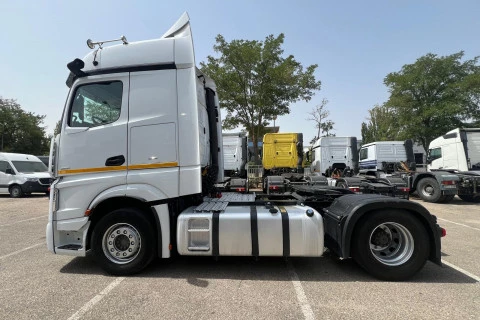 Mercedes-Benz Actros 1851 LS 