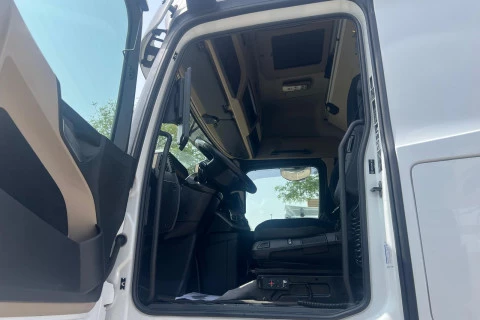 Mercedes-Benz Actros 1851 LS 