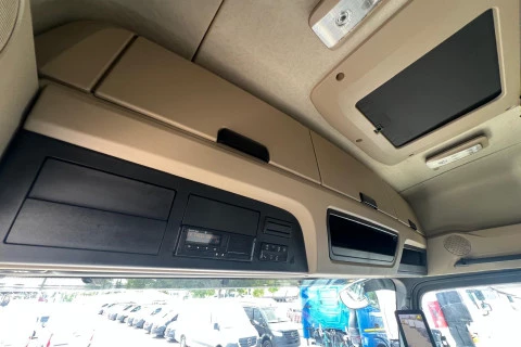 Mercedes-Benz Actros 1851 LS 