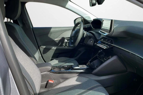 Peugeot 208 Allure HYBRID 110 eDCS6