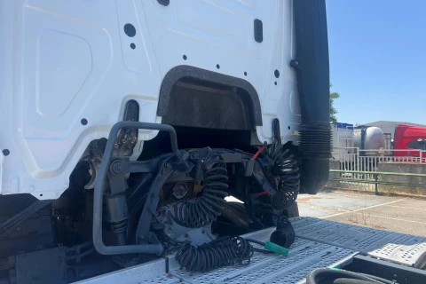 Mercedes-Benz Actros 1845 LS