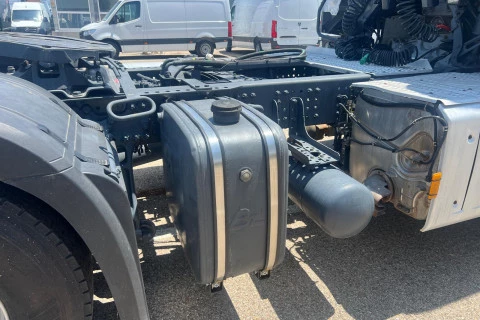 Mercedes-Benz Actros 1845 LS