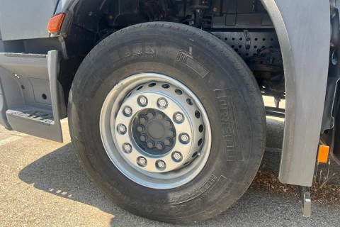 Mercedes-Benz Actros 1845 LS