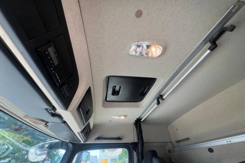 Mercedes-Benz Actros 1845 LS