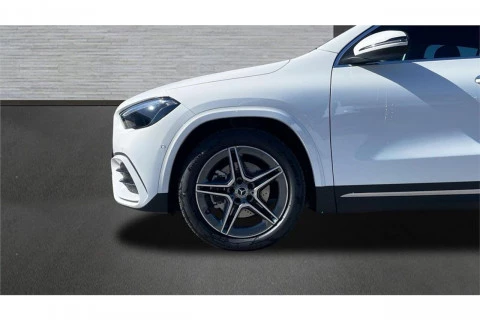 Mercedes-Benz GLA GLA 200 D