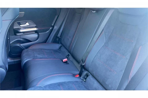 Mercedes-Benz GLA GLA 200 D