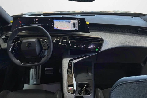 Peugeot e-3008 GT Eléctrico 157kW