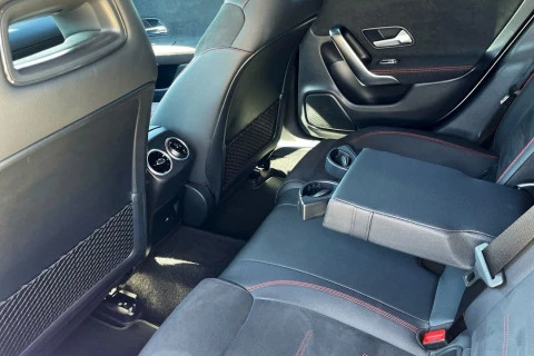 Mercedes-Benz CLA CLA 200