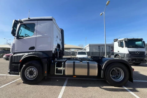 Mercedes-Benz Actros 1851 LS