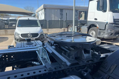 Mercedes-Benz Actros 1851 LS