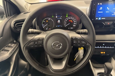 Mazda2 1.5 85 kW (116 CV) CVT Centre-line