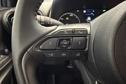 Mazda2 1.5 85 kW (116 CV) CVT Centre-line