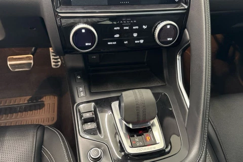 Jaguar E-Pace 2.0D MHEV R-Dynamic SE 4WD Auto 150 kW (204 CV)