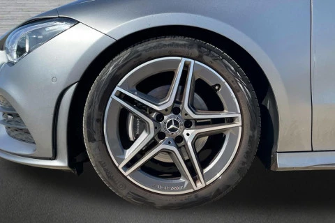 Mercedes-Benz CLA CLA 180