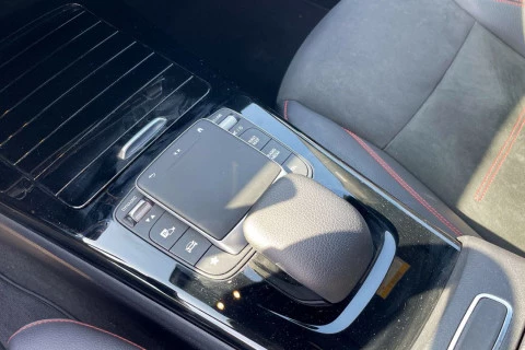 Mercedes-Benz CLA CLA 180