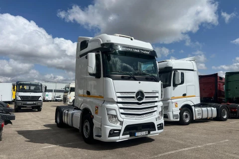 Mercedes-Benz Actros 1851 LS