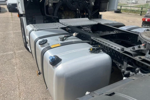 Mercedes-Benz Actros 1851 LS