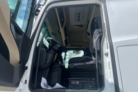 Mercedes-Benz Actros 1851 LS