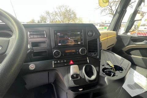 Mercedes-Benz Actros 1851 LS