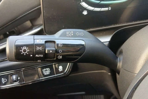 Kia Niro 1.6 GDi HEV 95kW (129CV) Drive